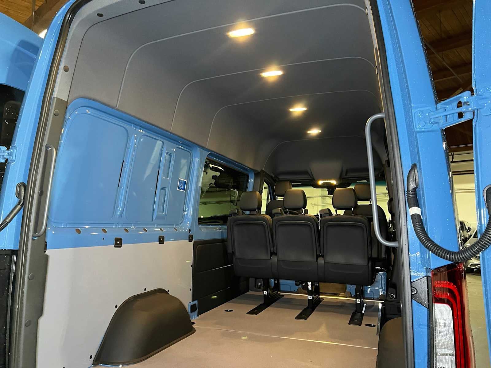 2026 Mercedes-Benz Sprinter Crew 2500 Standard Roof I4 Diesel HO 144 AWD
