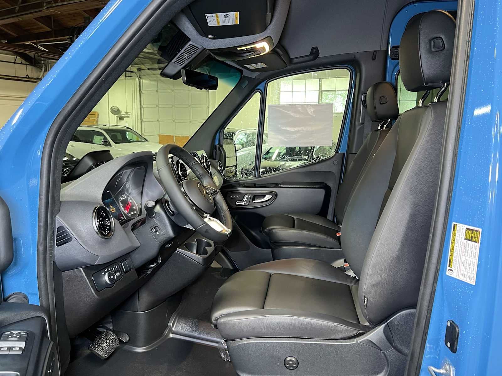 2026 Mercedes-Benz Sprinter Crew 2500 Standard Roof I4 Diesel HO 144 AWD