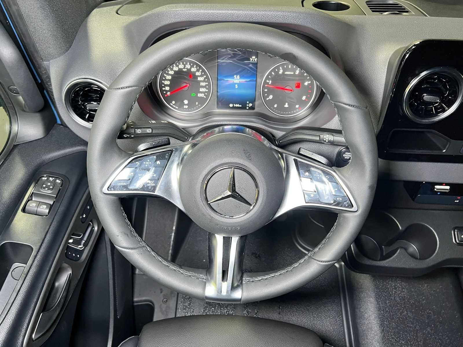2026 Mercedes-Benz Sprinter Crew 2500 Standard Roof I4 Diesel HO 144 AWD