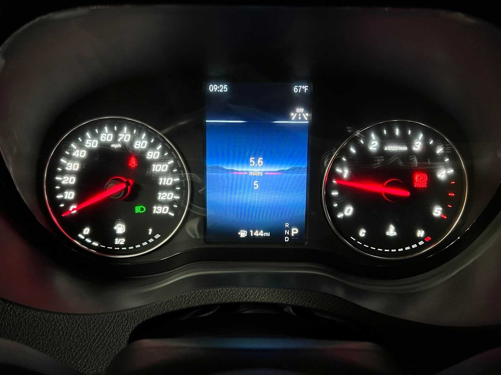 2026 Mercedes-Benz Sprinter Crew 2500 Standard Roof I4 Diesel HO 144 AWD