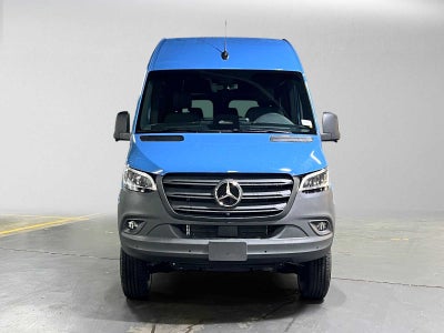 2026 Mercedes-Benz Sprinter Crew 2500 Standard Roof I4 Diesel HO 144 AWD