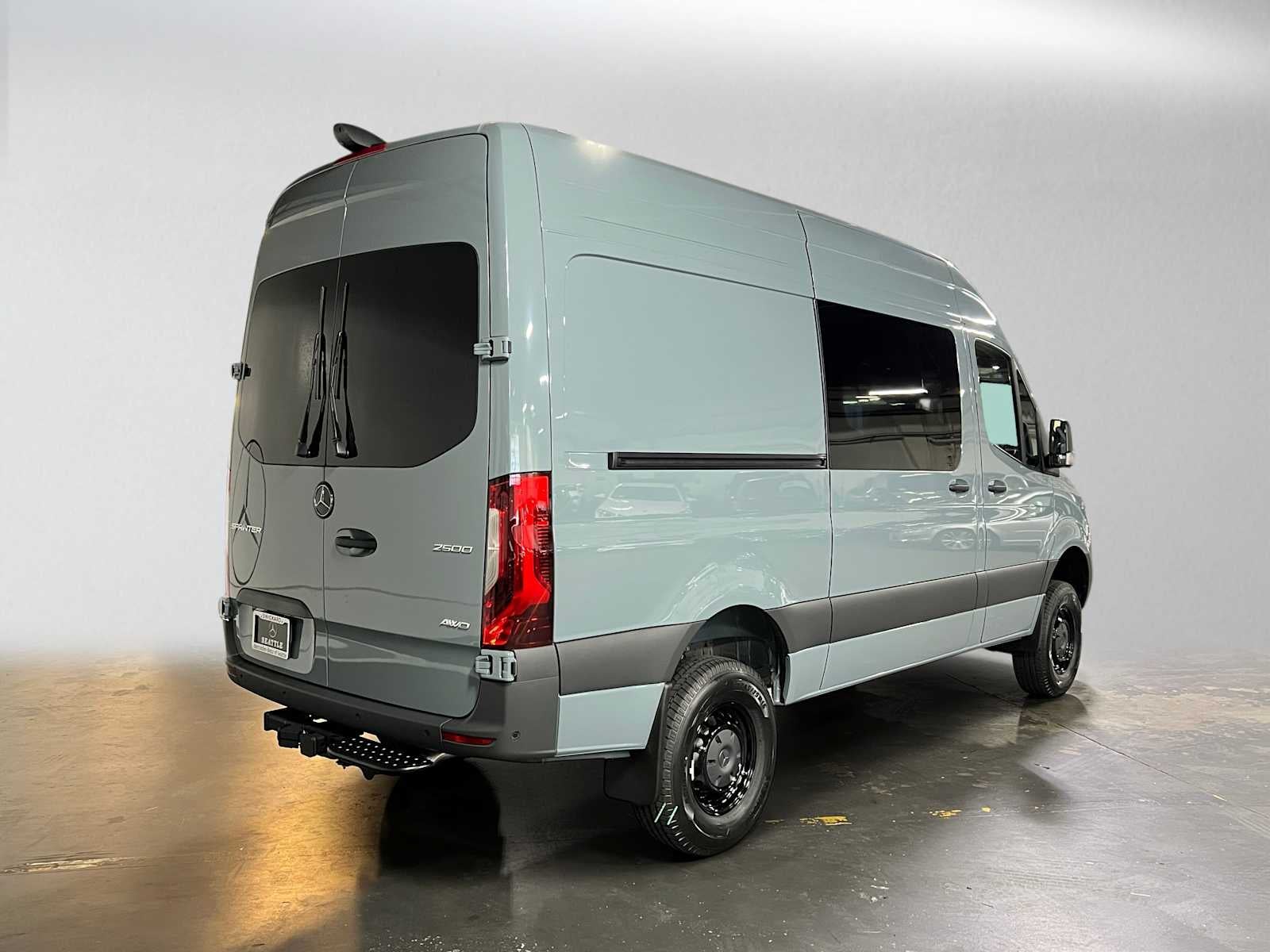 2026 Mercedes-Benz Sprinter Crew 2500 Standard Roof I4 Diesel HO 144 AWD