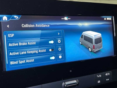 2026 Mercedes-Benz Sprinter Crew 2500 Standard Roof I4 Diesel HO 144 AWD