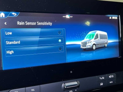 2026 Mercedes-Benz Sprinter Crew 2500 Standard Roof I4 Diesel HO 144 AWD