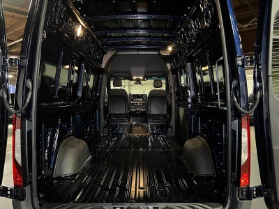 2026 Mercedes-Benz Sprinter 2500 Standard Roof I4 Diesel HO 144" AWD