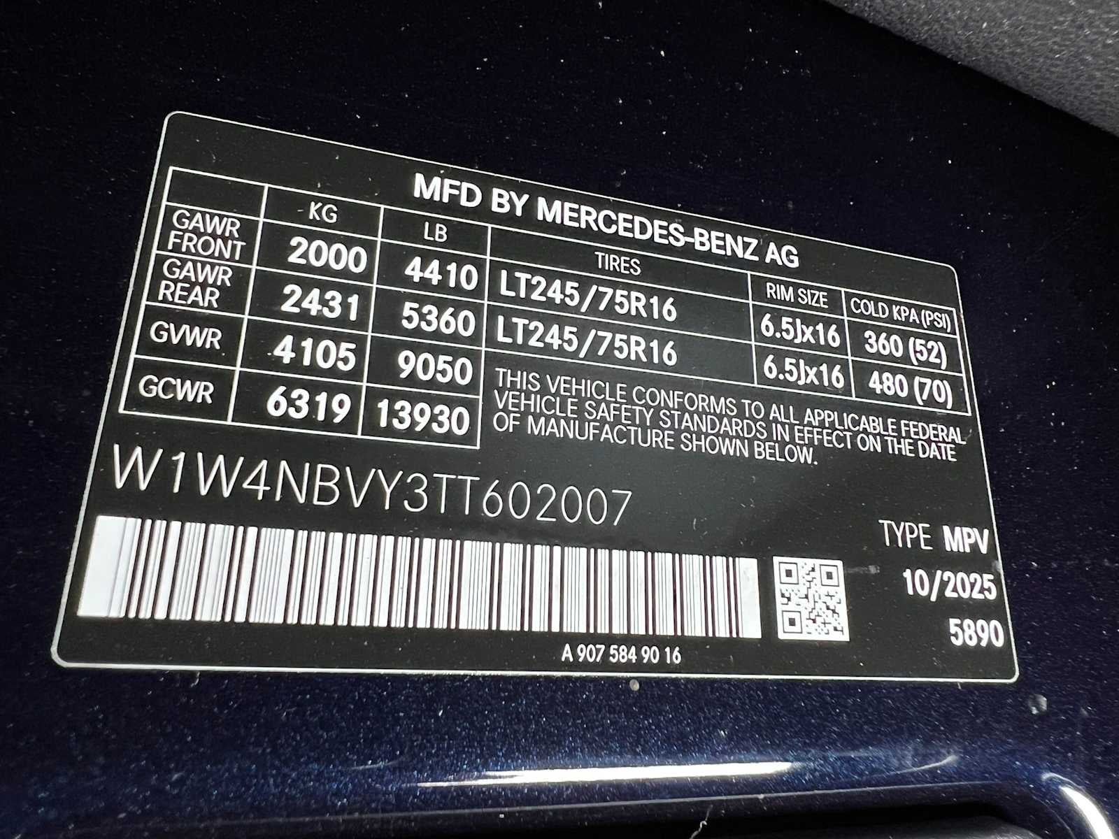 2026 Mercedes-Benz Sprinter Cargo 2500 Standard Roof I4 Diesel HO 144 AWD