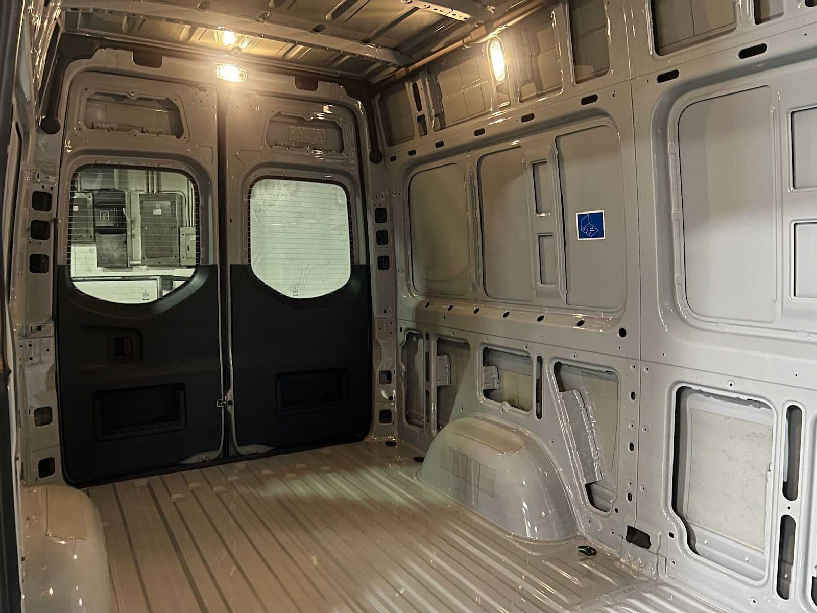 2026 Mercedes-Benz Sprinter 2500 Standard Roof I4 Diesel HO 144 AWD