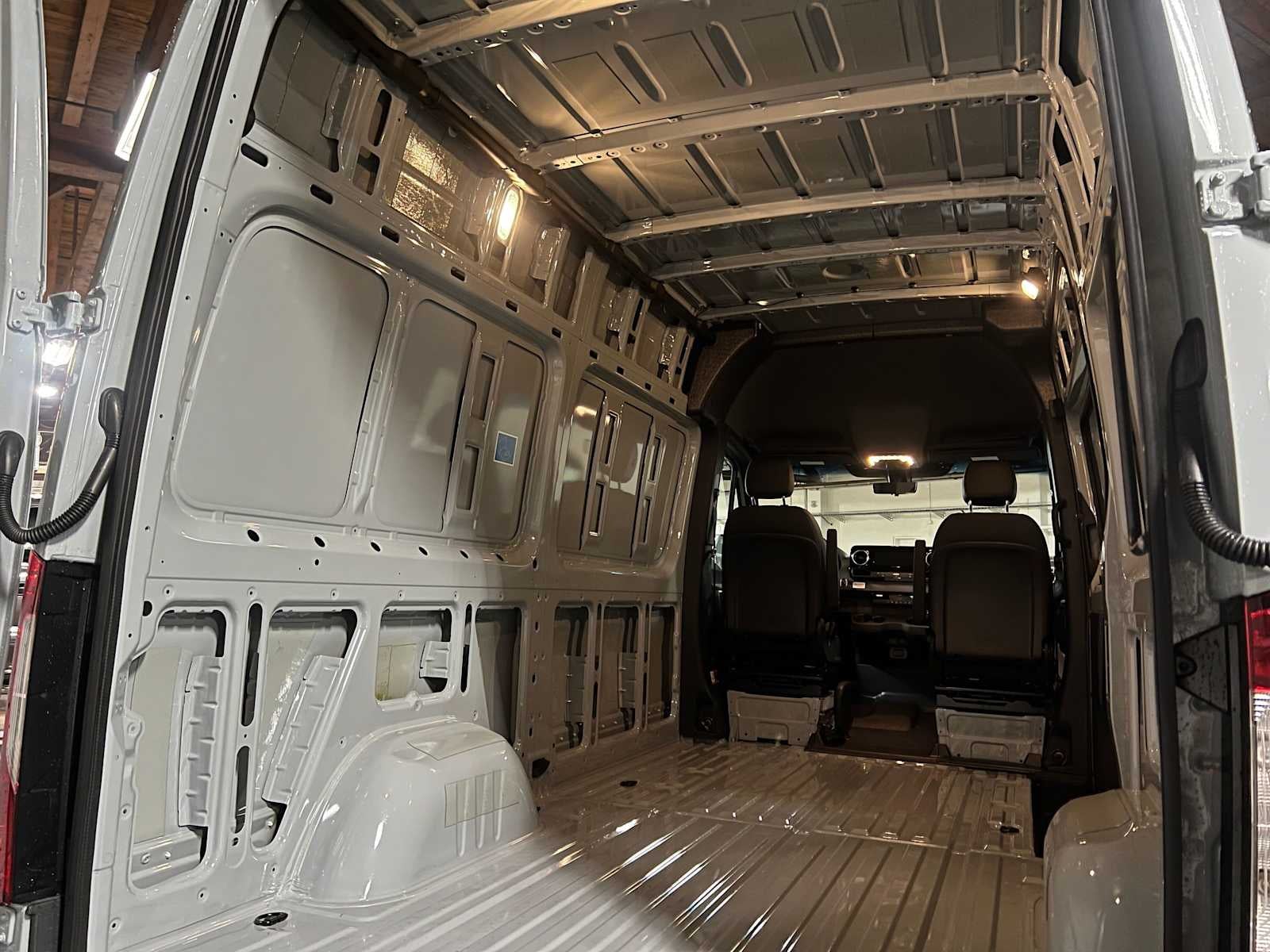 2026 Mercedes-Benz Sprinter 2500 Standard Roof I4 Diesel HO 144 AWD