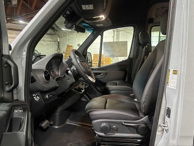 2026 Mercedes-Benz Sprinter 2500 Standard Roof I4 Diesel HO 144 AWD