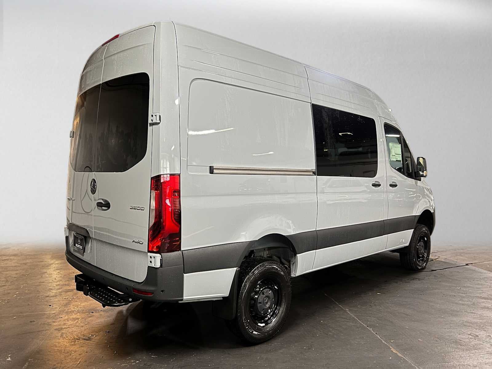 2026 Mercedes-Benz Sprinter 2500 Standard Roof I4 Diesel HO 144 AWD