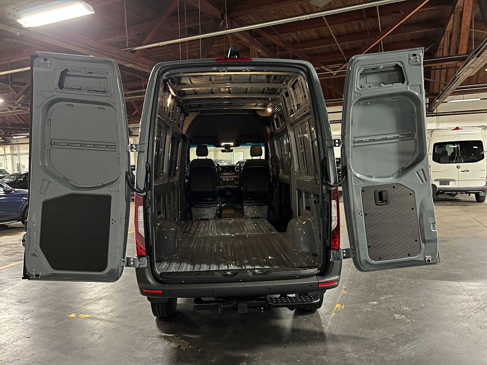 2026 Mercedes-Benz Sprinter Cargo 2500 Standard Roof I4 Diesel HO 144 AWD