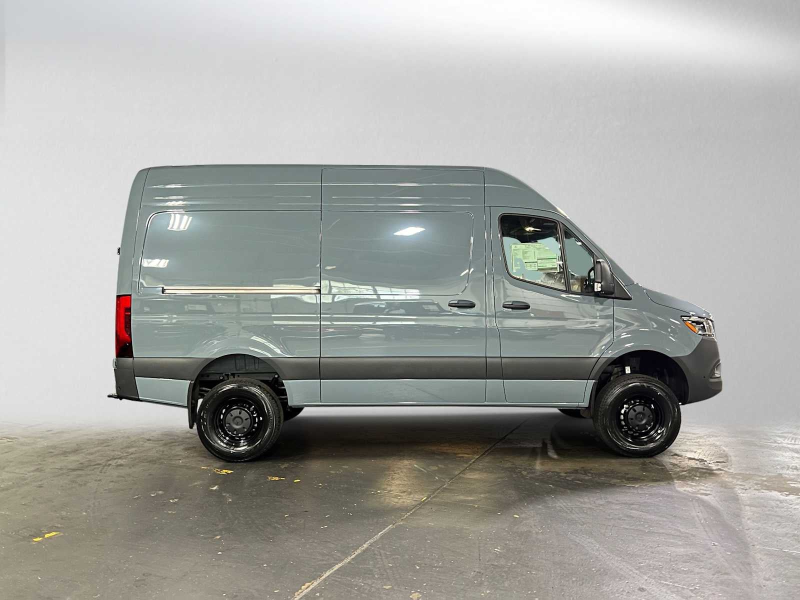 2026 Mercedes-Benz Sprinter Cargo 2500 Standard Roof I4 Diesel HO 144 AWD