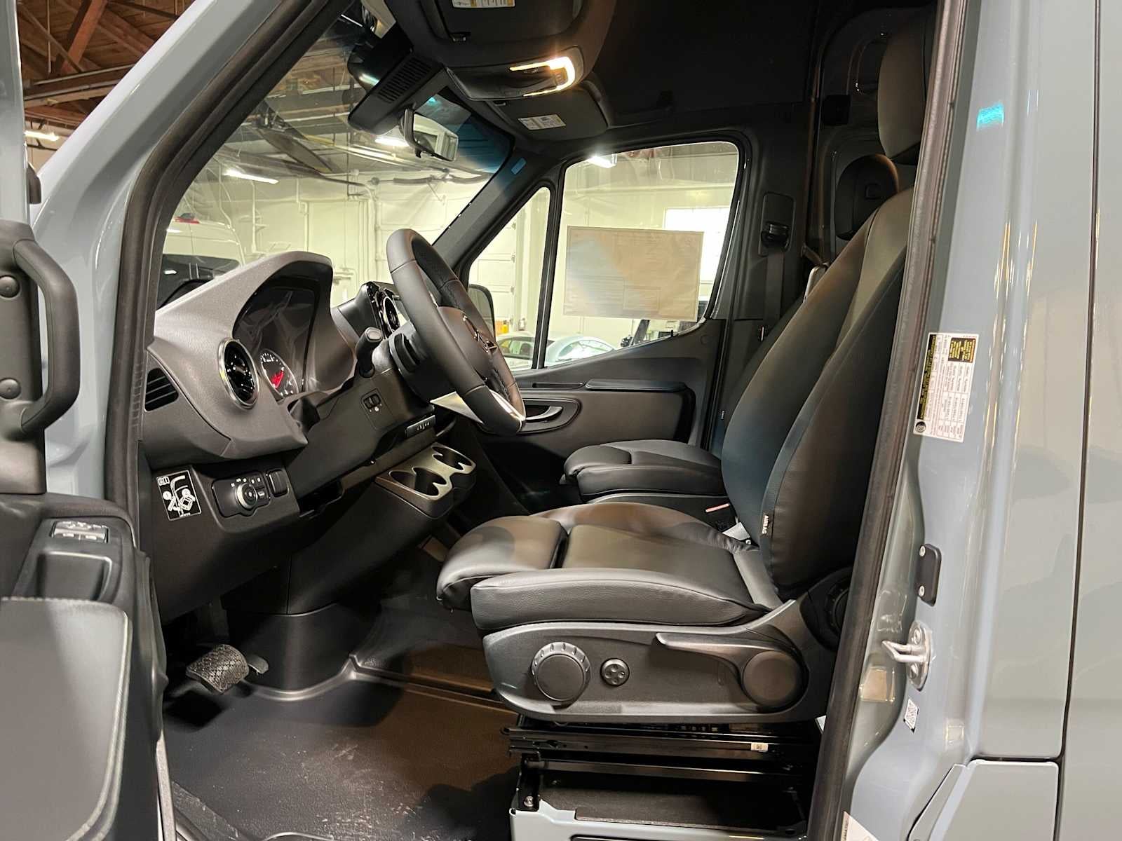2026 Mercedes-Benz Sprinter Cargo 2500 Standard Roof I4 Diesel HO 144 AWD