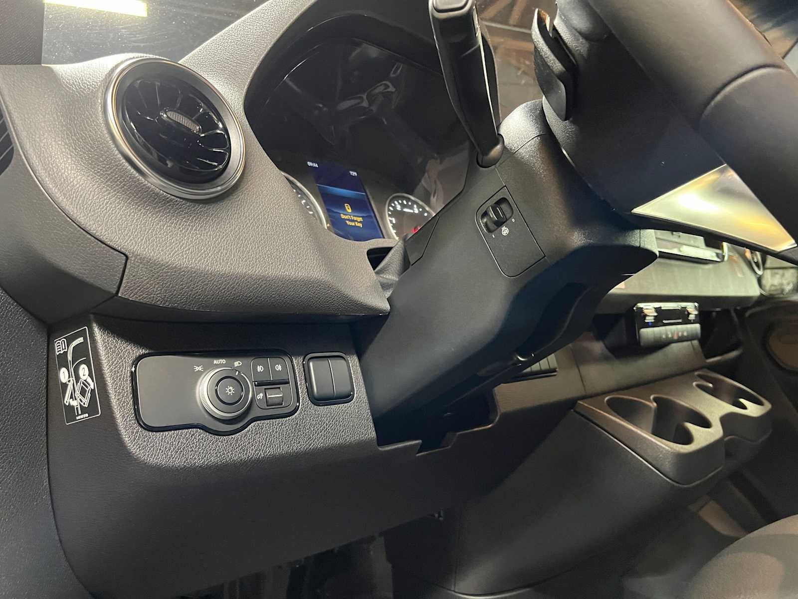 2026 Mercedes-Benz Sprinter Cargo 2500 Standard Roof I4 Diesel HO 144 AWD
