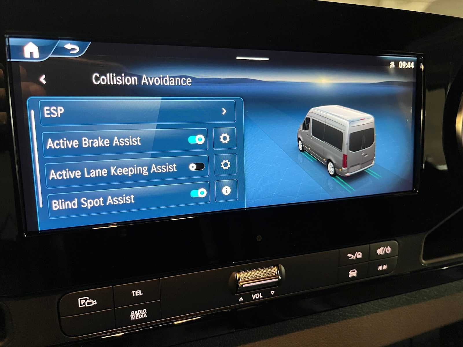 2026 Mercedes-Benz Sprinter Cargo 2500 Standard Roof I4 Diesel HO 144 AWD