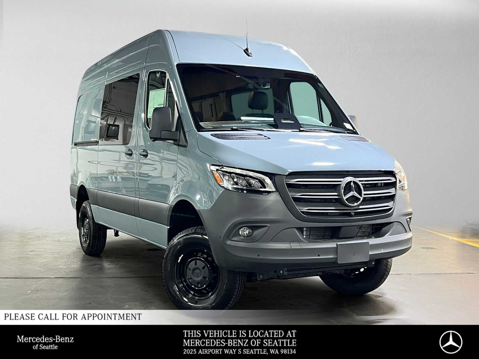 2026 Mercedes-Benz Sprinter Crew 2500 Standard Roof I4 Diesel HO 144 AWD