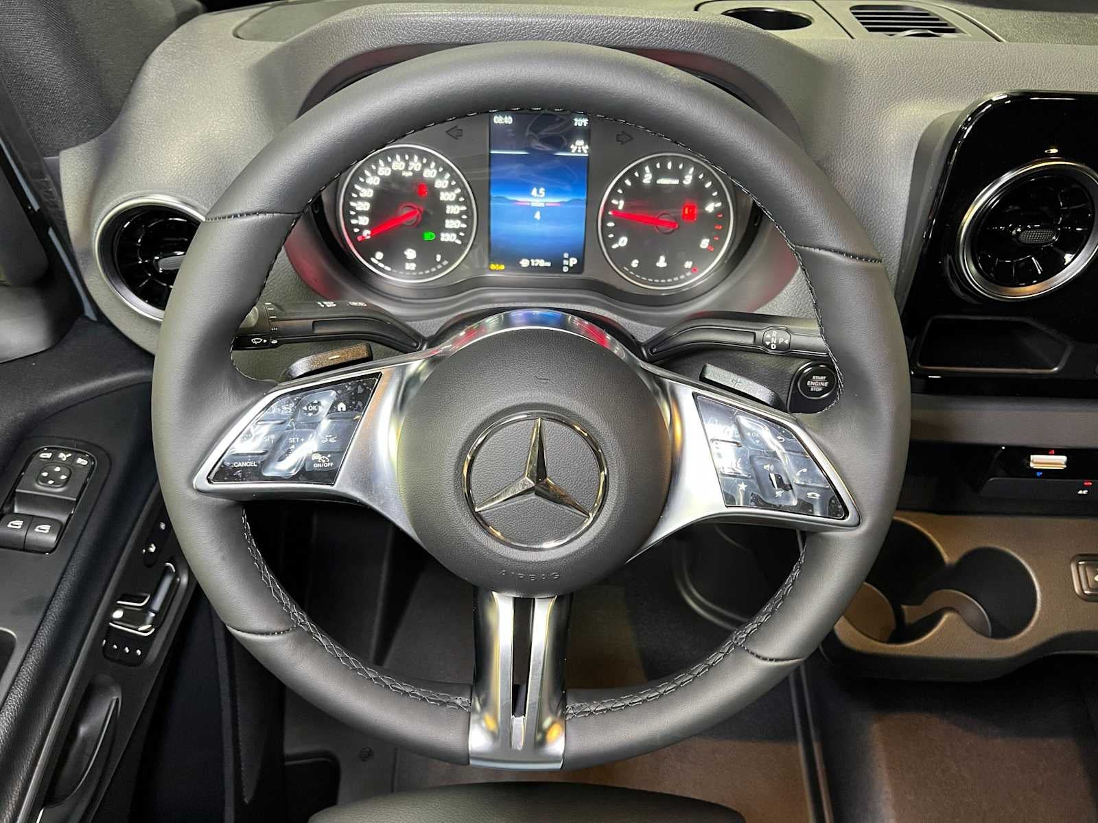 2026 Mercedes-Benz Sprinter Crew 2500 Standard Roof I4 Diesel HO 144 AWD