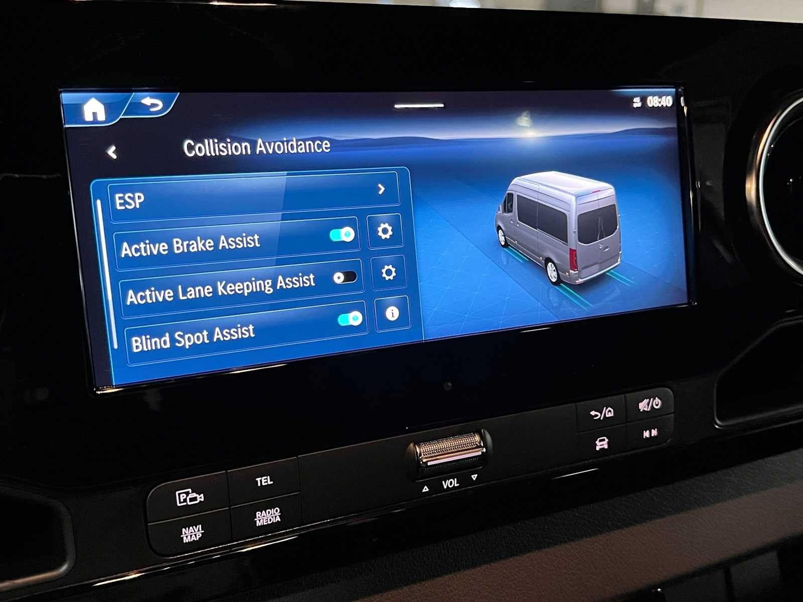 2026 Mercedes-Benz Sprinter Crew 2500 Standard Roof I4 Diesel HO 144 AWD