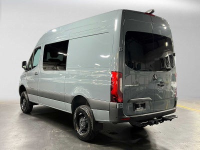 2026 Mercedes-Benz Sprinter Crew 2500 Standard Roof I4 Diesel HO 144 AWD