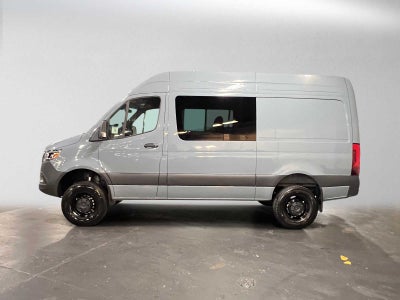 2026 Mercedes-Benz Sprinter Crew 2500 Standard Roof I4 Diesel HO 144 AWD