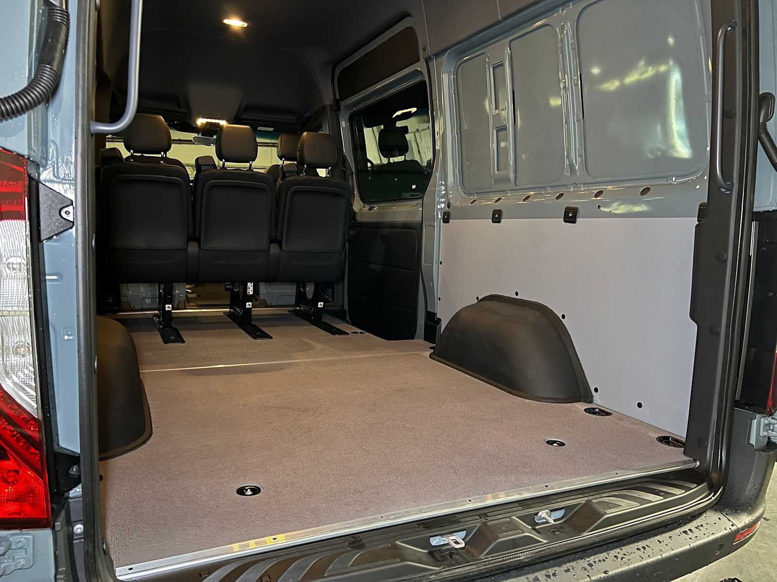 2026 Mercedes-Benz Sprinter Crew 2500 Standard Roof I4 Diesel HO 144 AWD