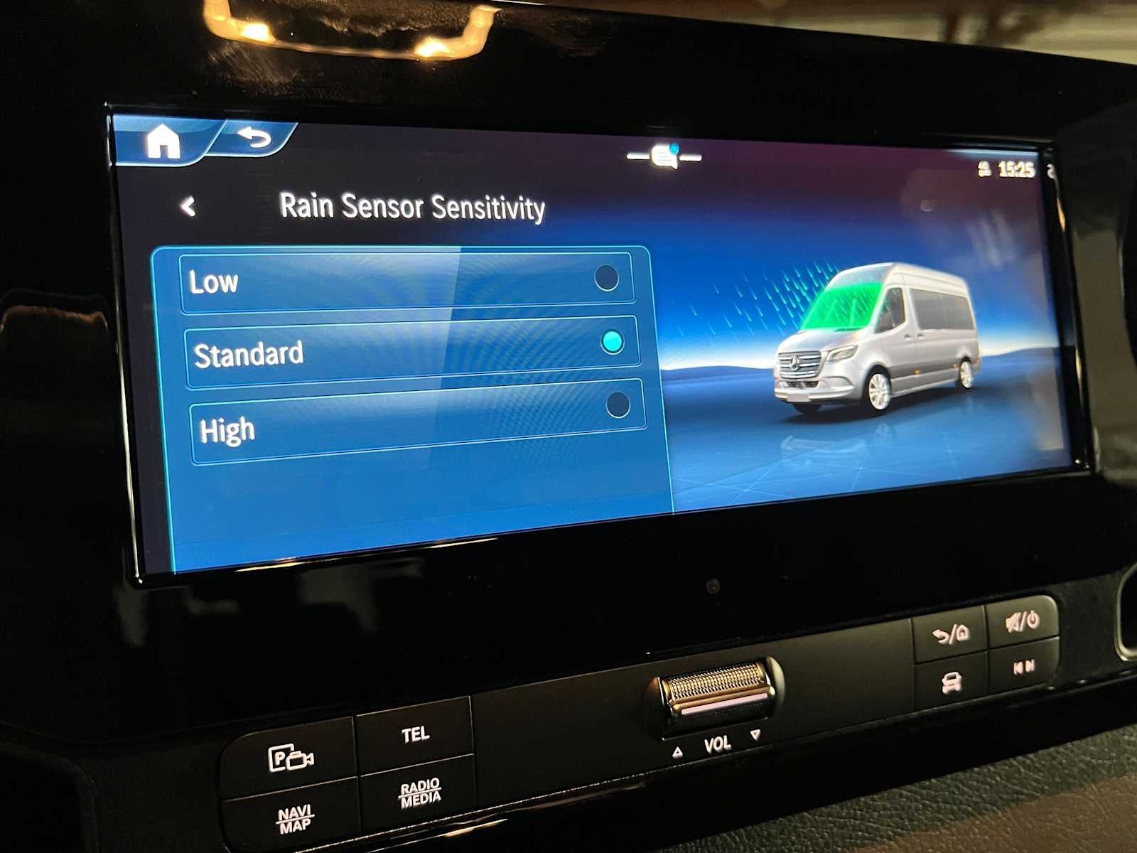 2026 Mercedes-Benz Sprinter Crew 2500 Standard Roof I4 Diesel HO 144 AWD