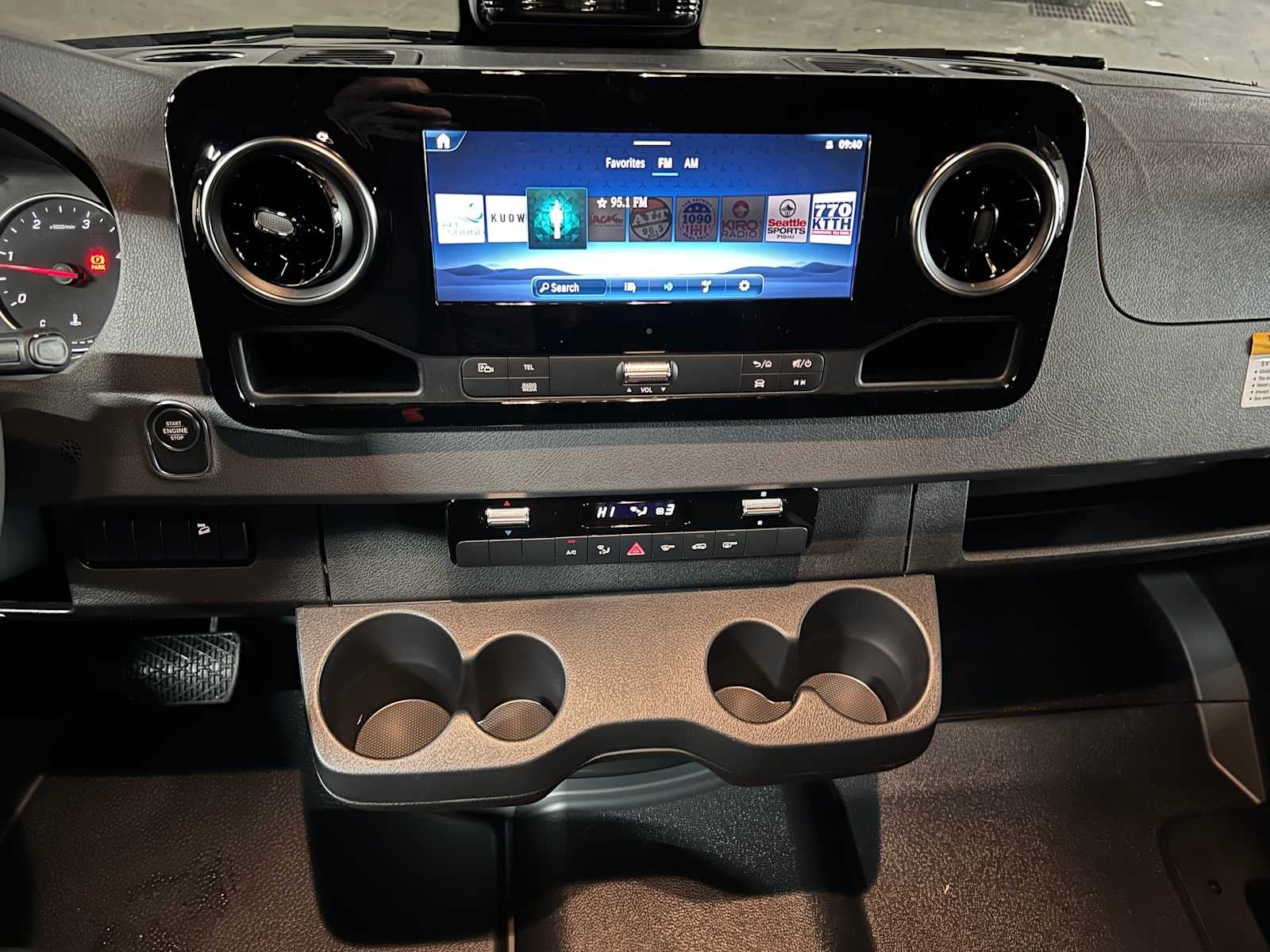 2026 Mercedes-Benz Sprinter 2500 Standard Roof I4 Diesel HO 144" AWD