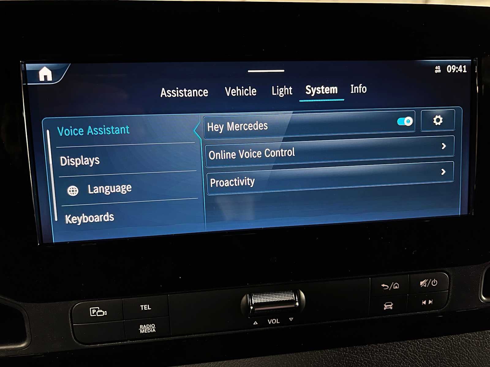 2026 Mercedes-Benz Sprinter 2500 Standard Roof I4 Diesel HO 144" AWD