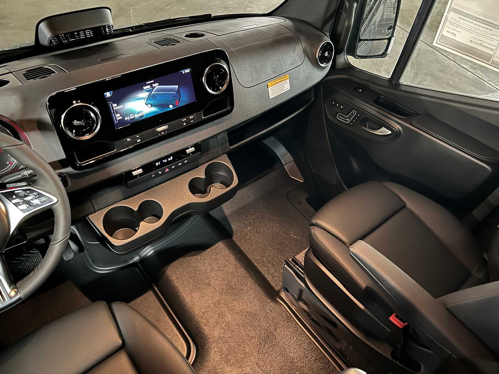 2026 Mercedes-Benz Sprinter 2500 Standard Roof I4 Diesel HO 144" AWD