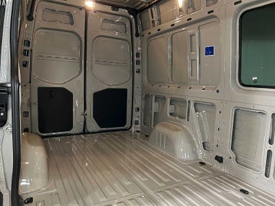 2026 Mercedes-Benz Sprinter 2500 Standard Roof I4 Diesel HO 144 AWD