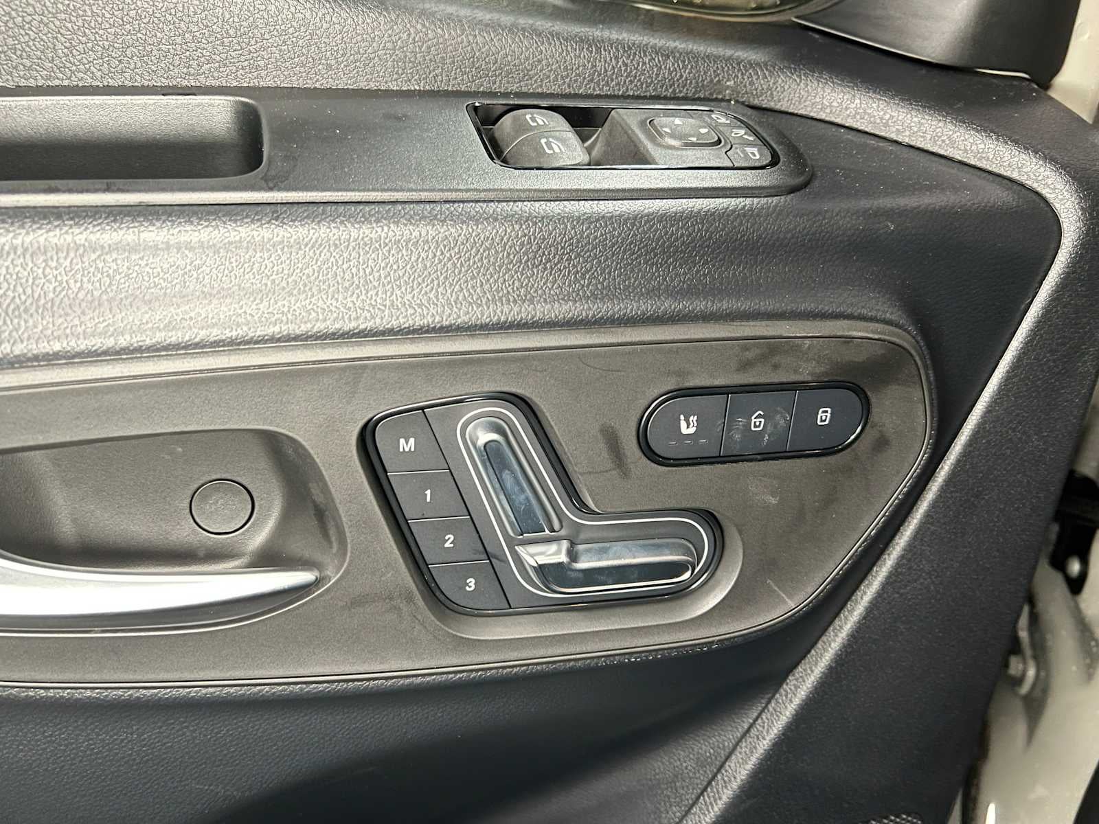 2026 Mercedes-Benz Sprinter 2500 Standard Roof I4 Diesel HO 144 AWD