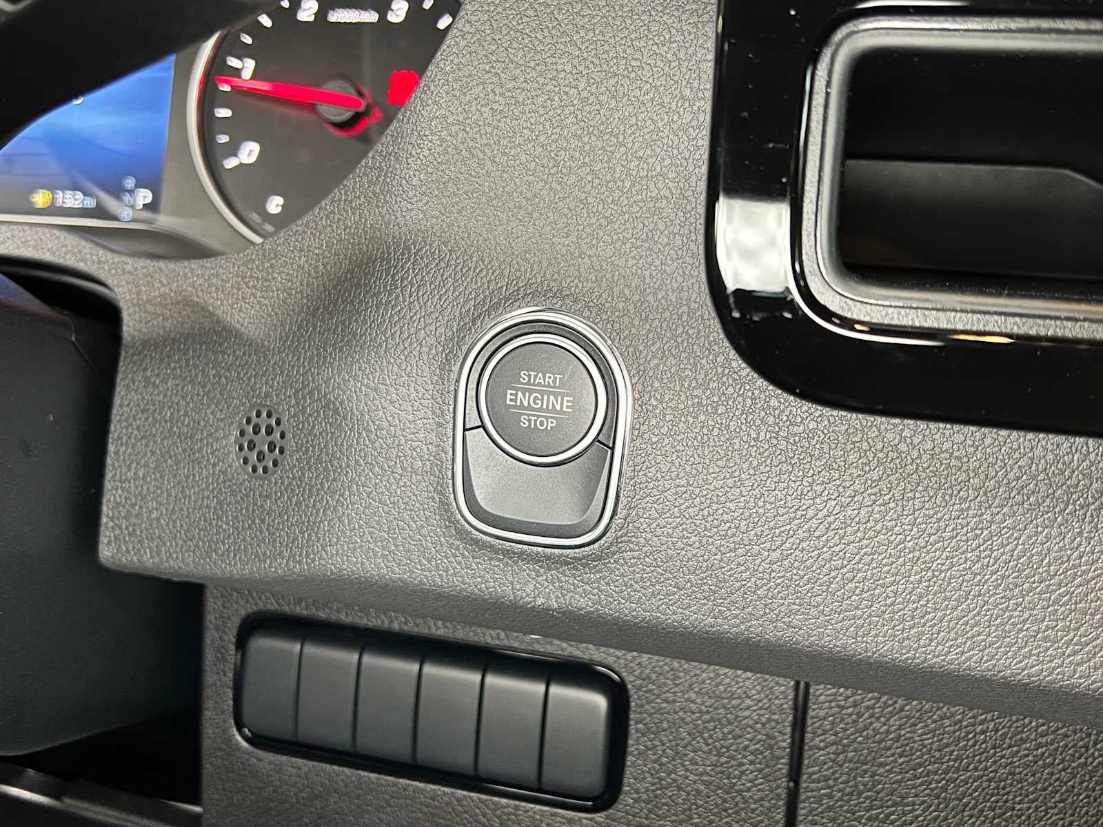 2026 Mercedes-Benz Sprinter 2500 Standard Roof I4 Diesel HO 144 AWD