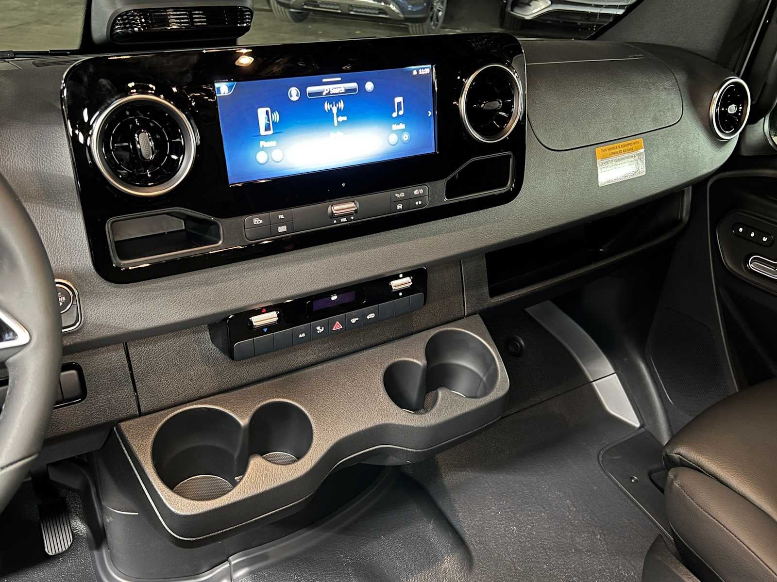 2026 Mercedes-Benz Sprinter 2500 Standard Roof I4 Diesel HO 144 AWD