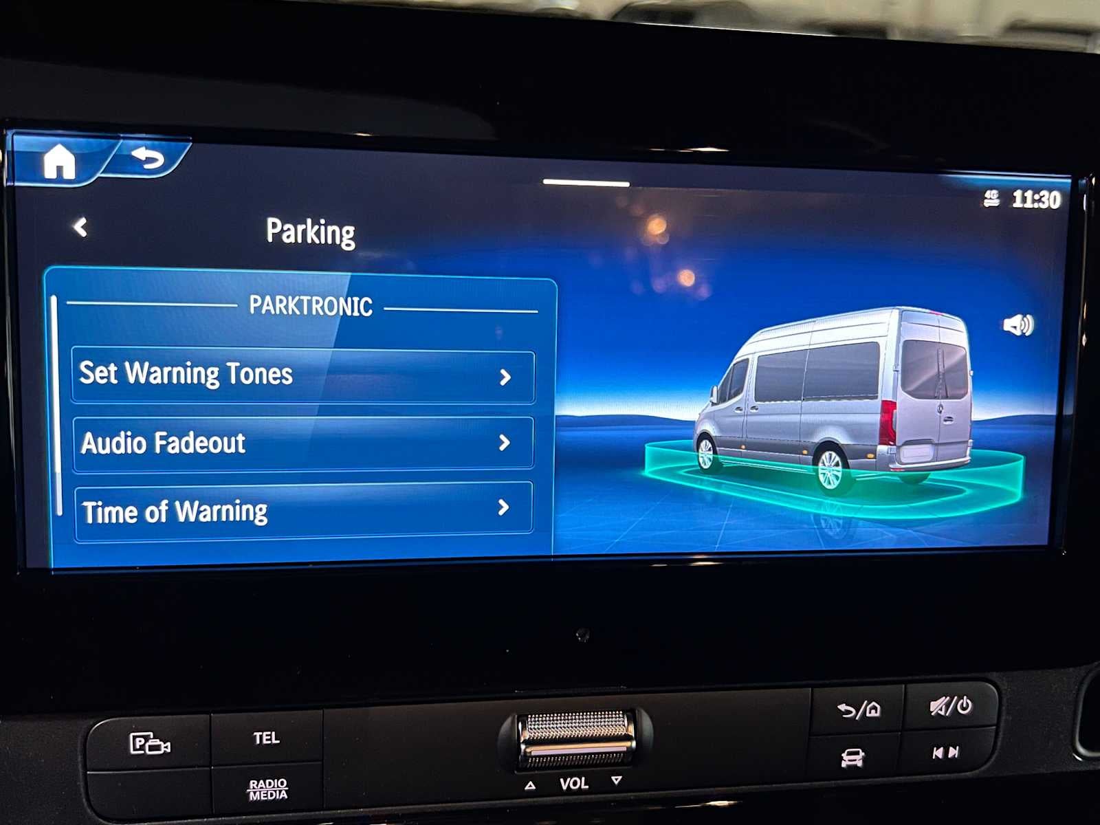 2026 Mercedes-Benz Sprinter 2500 Standard Roof I4 Diesel HO 144 AWD