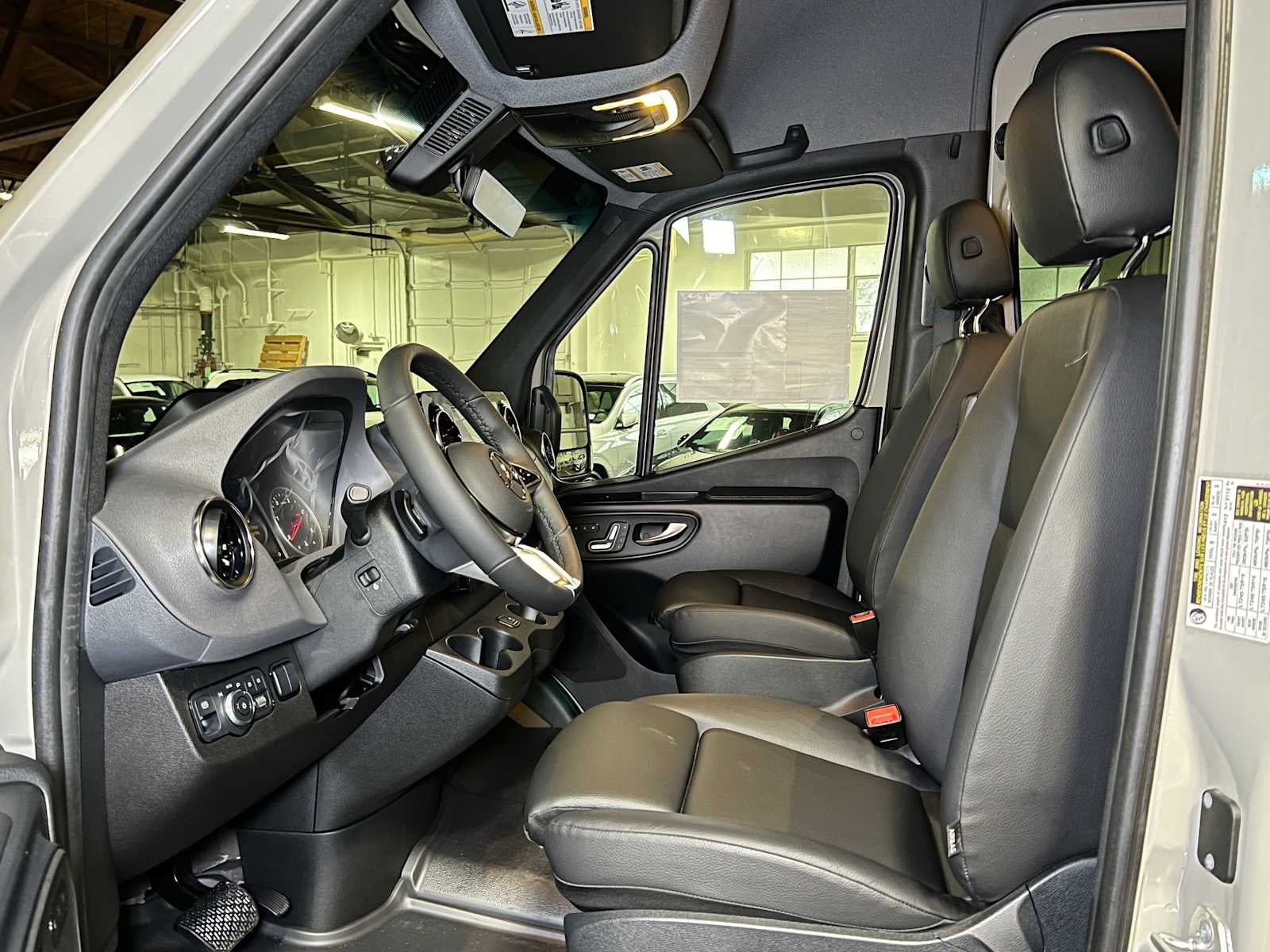 2026 Mercedes-Benz Sprinter Crew 2500 Standard Roof I4 Diesel HO 144 AWD