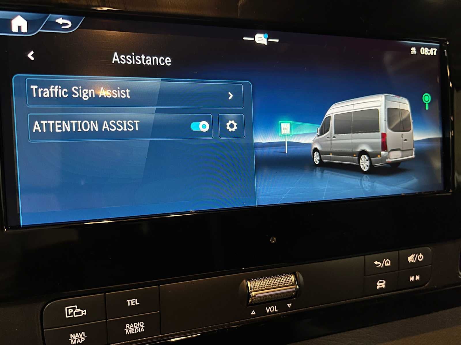 2026 Mercedes-Benz Sprinter Crew 2500 Standard Roof I4 Diesel HO 144 AWD