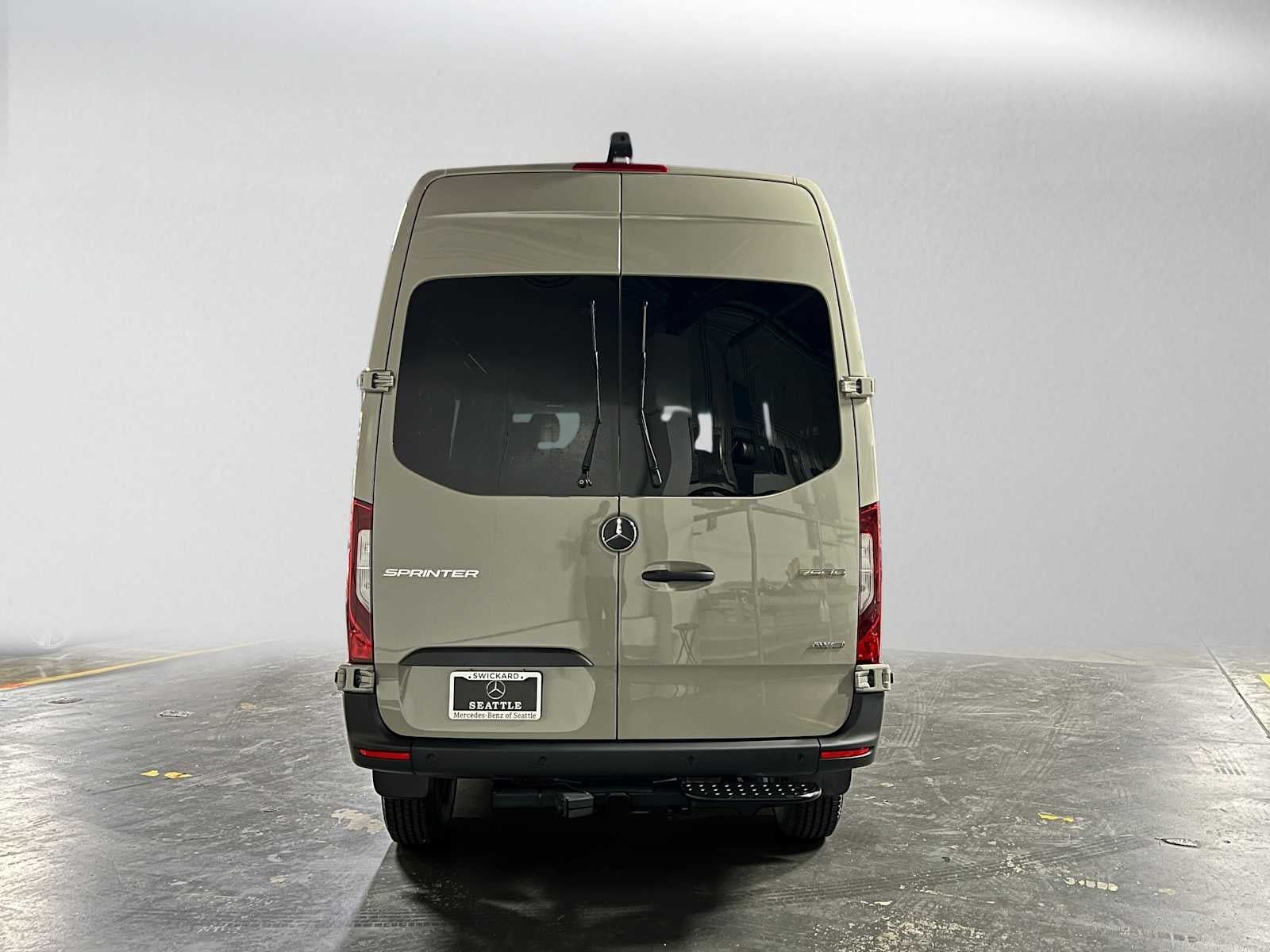 2026 Mercedes-Benz Sprinter Crew 2500 Standard Roof I4 Diesel HO 144 AWD
