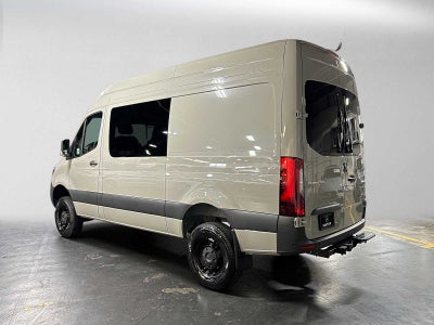 2026 Mercedes-Benz Sprinter Crew 2500 Standard Roof I4 Diesel HO 144 AWD