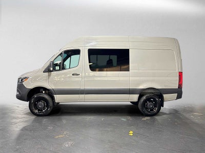 2026 Mercedes-Benz Sprinter Crew 2500 Standard Roof I4 Diesel HO 144 AWD