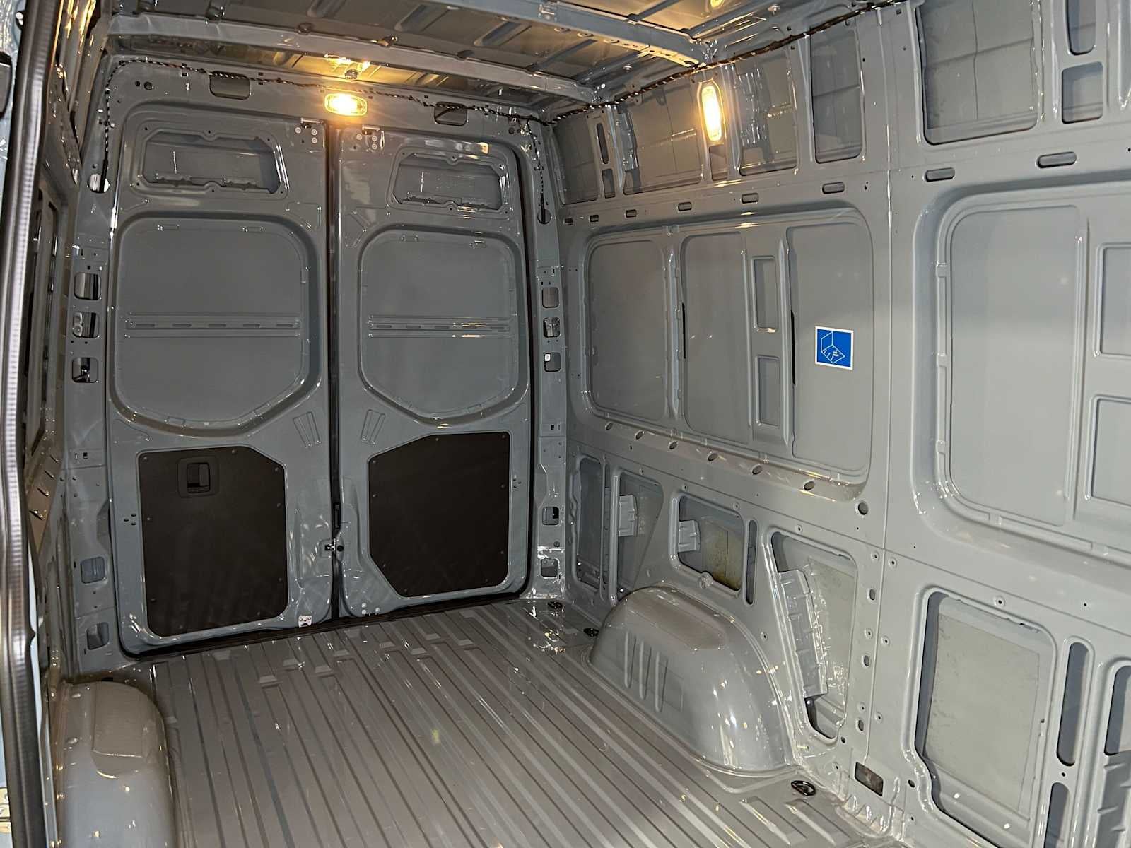 2026 Mercedes-Benz Sprinter Cargo 2500 Standard Roof I4 Diesel HO 144 AWD