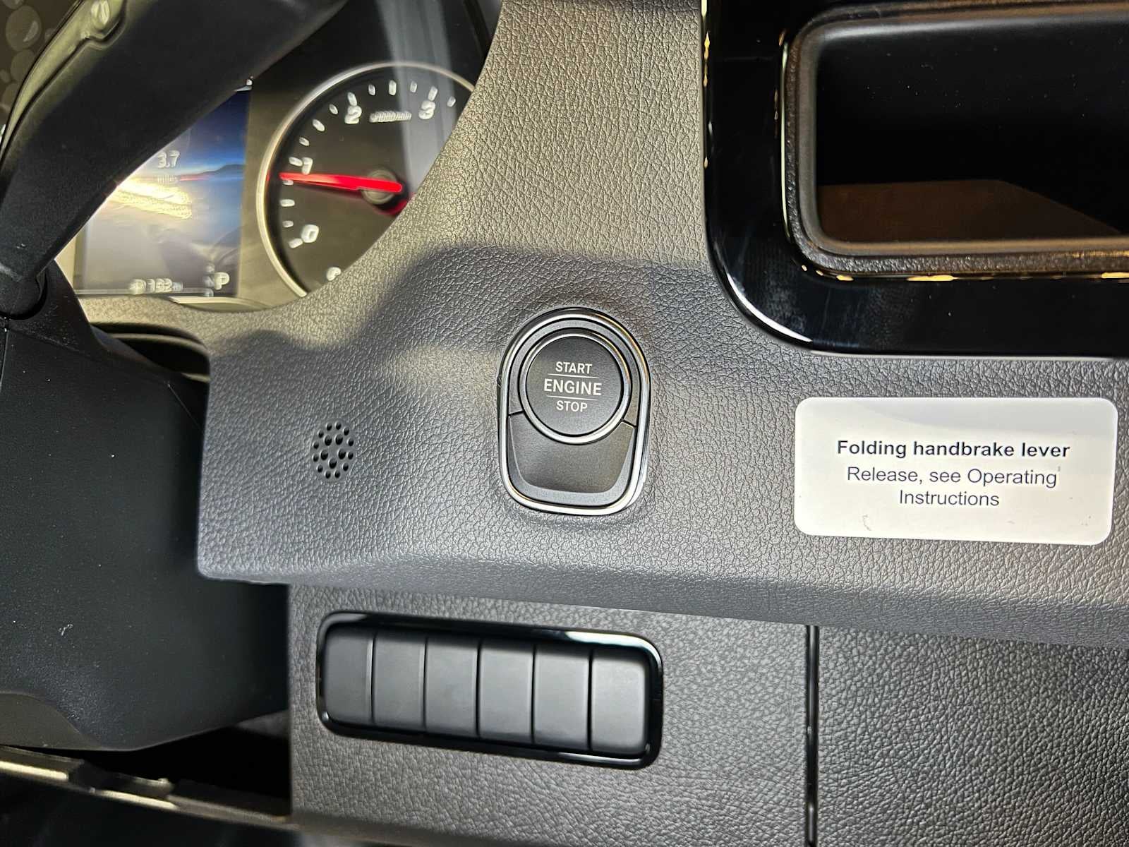 2026 Mercedes-Benz Sprinter Cargo 2500 Standard Roof I4 Diesel HO 144 AWD