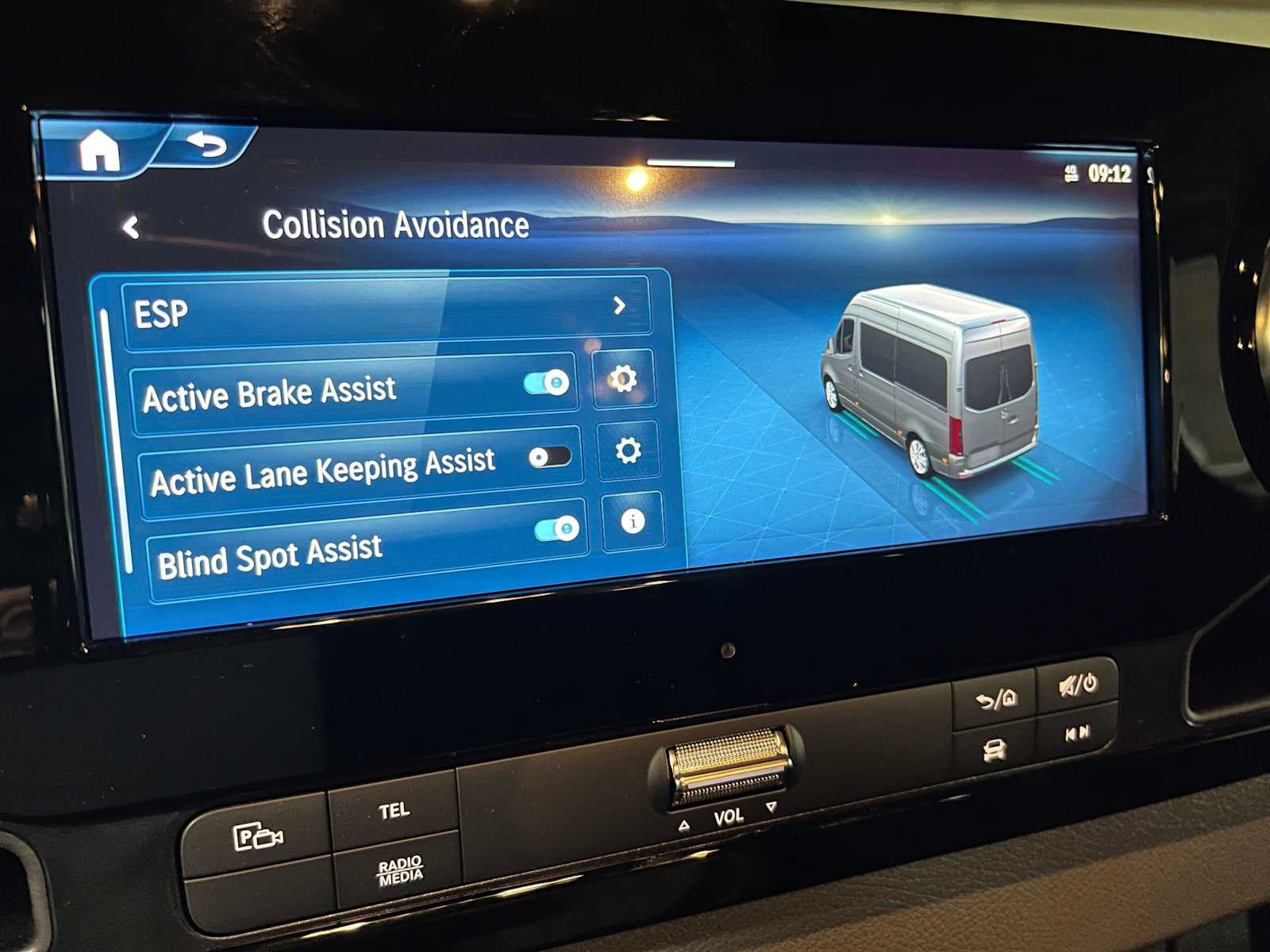 2026 Mercedes-Benz Sprinter Cargo 2500 Standard Roof I4 Diesel HO 144 AWD