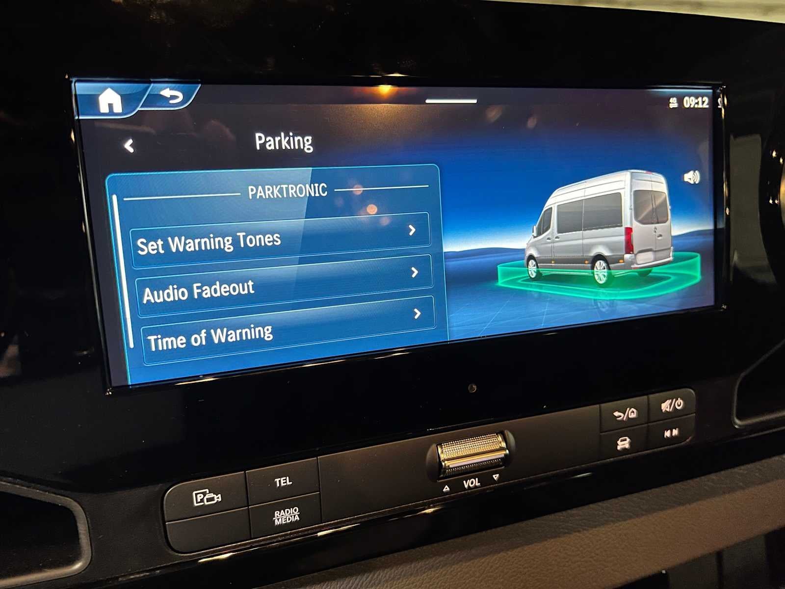 2026 Mercedes-Benz Sprinter Cargo 2500 Standard Roof I4 Diesel HO 144 AWD