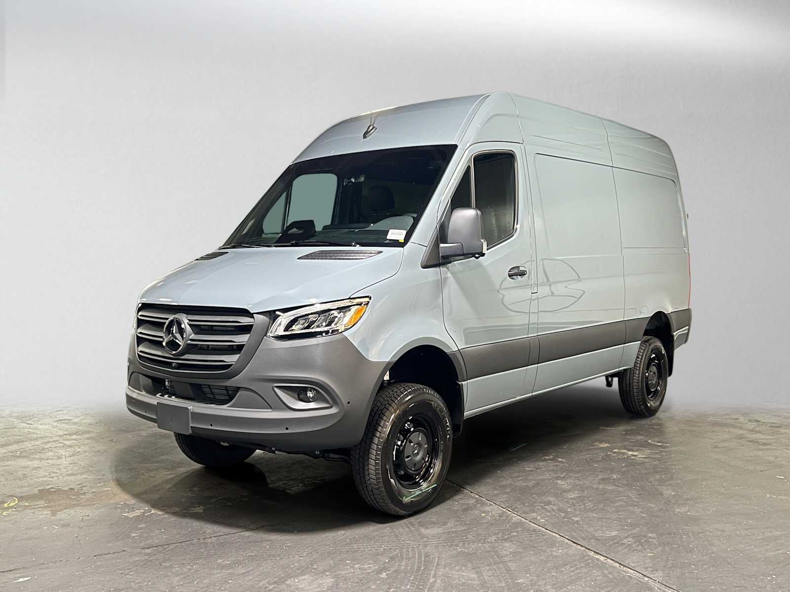 2026 Mercedes-Benz Sprinter Cargo 2500 Standard Roof I4 Diesel HO 144 AWD