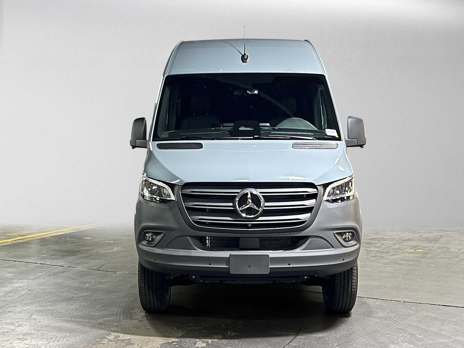 2026 Mercedes-Benz Sprinter Cargo 2500 Standard Roof I4 Diesel HO 144 AWD