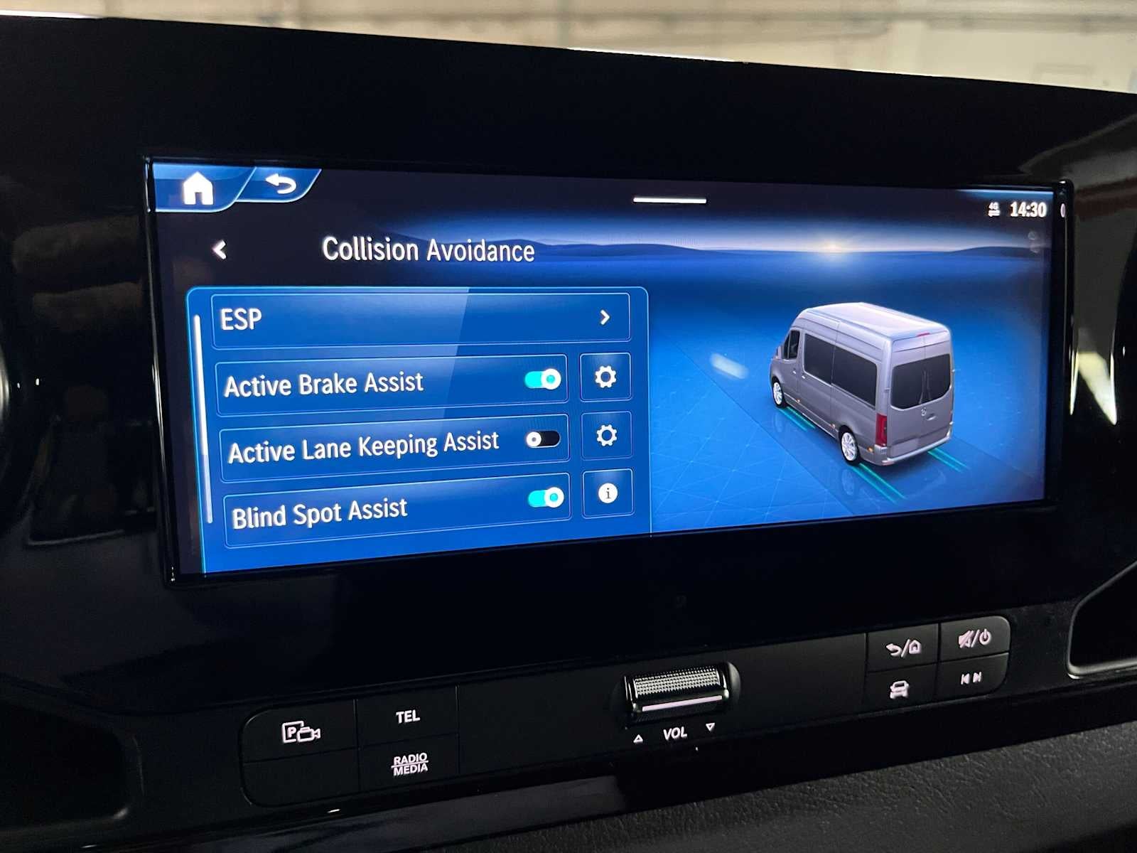 2026 Mercedes-Benz Sprinter Cargo 2500 Standard Roof I4 Diesel HO 144 AWD