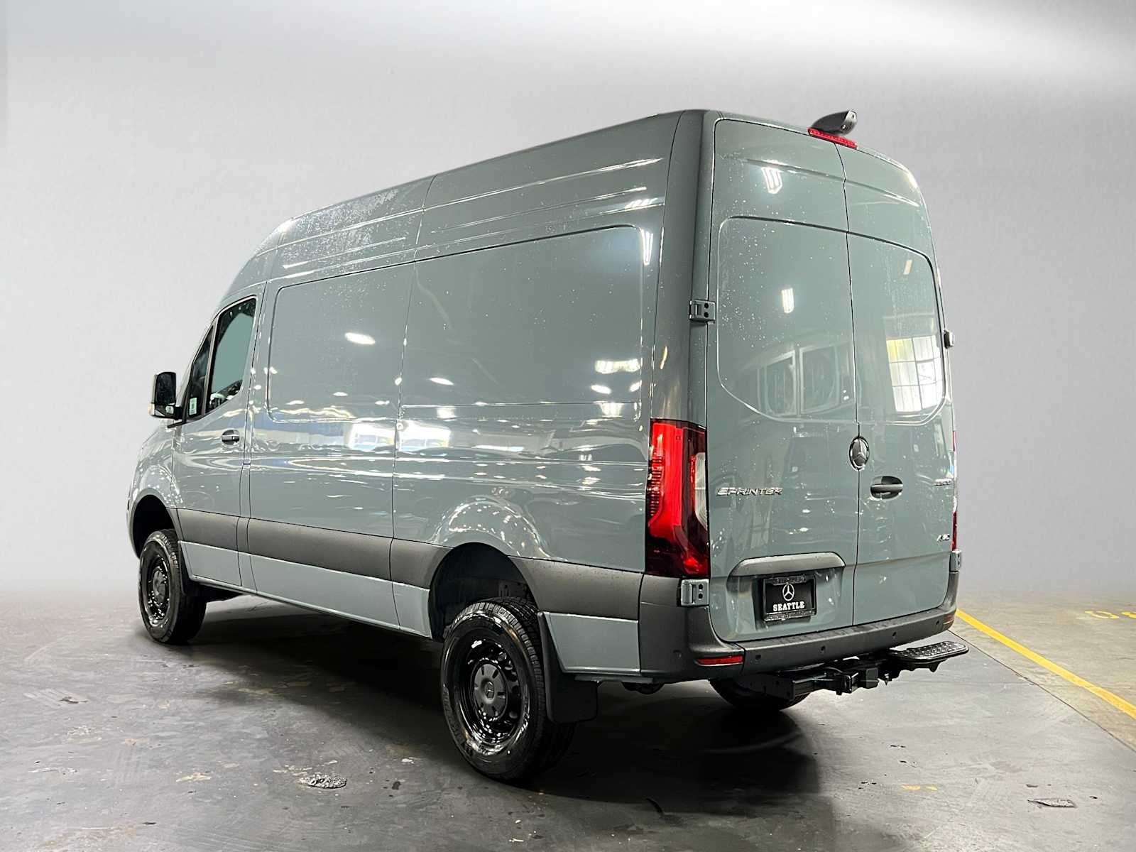 2026 Mercedes-Benz Sprinter Cargo 2500 Standard Roof I4 Diesel HO 144 AWD