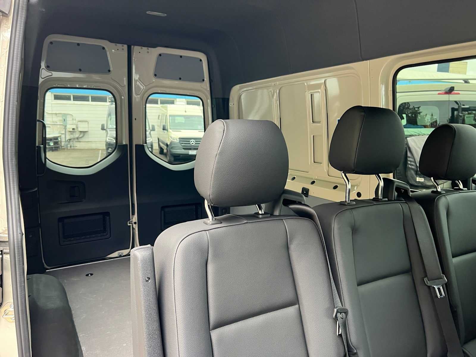 2026 Mercedes-Benz Sprinter Crew 2500 Standard Roof I4 Diesel HO 144 AWD