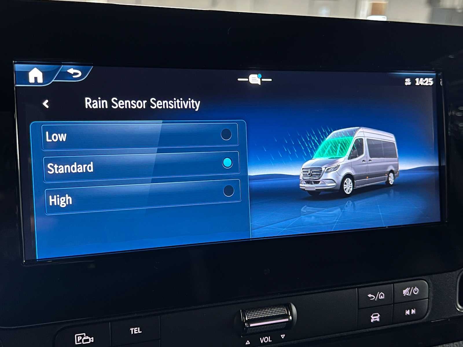 2026 Mercedes-Benz Sprinter 2500 Standard Roof I4 Diesel HO 144 AWD
