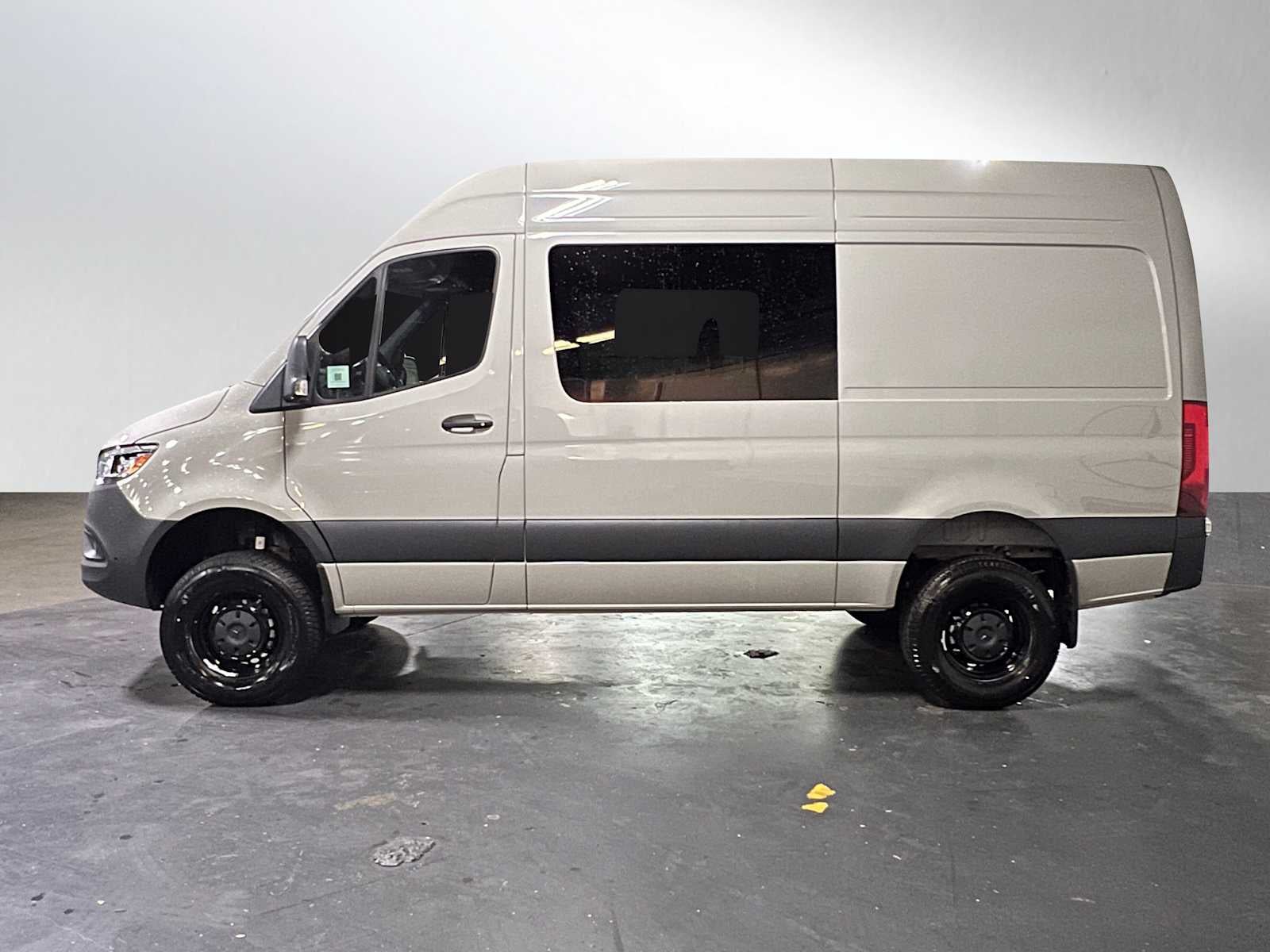 2026 Mercedes-Benz Sprinter 2500 Standard Roof I4 Diesel HO 144 AWD